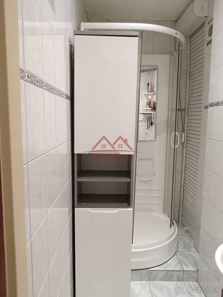 176432253 (4).jpg