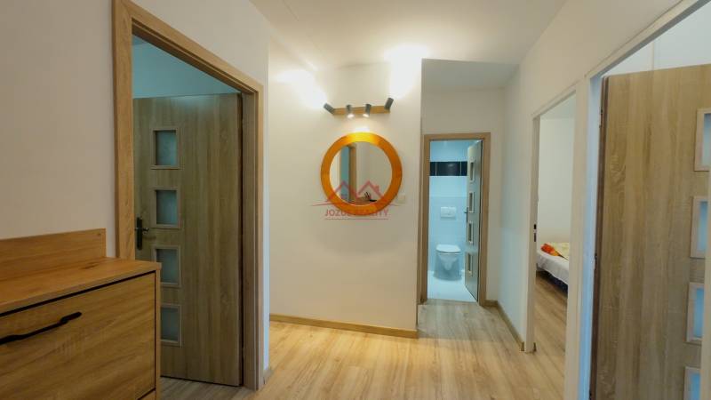 Timeline 15_00086400.jpg