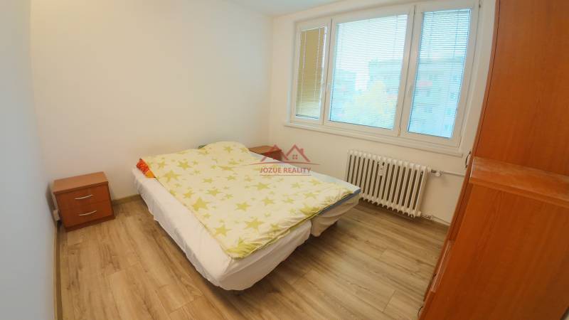 Timeline 13_00086400.jpg