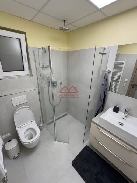 WhatsApp Image 2026-03-19 at 18.50.59-9.jpeg